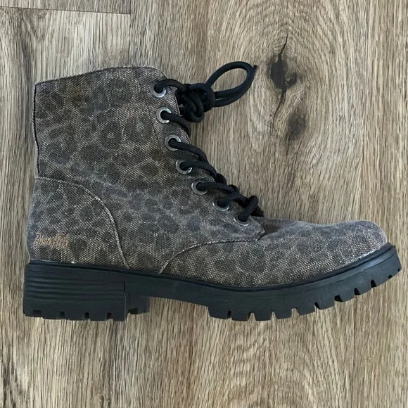 Womens combat store boots size 12